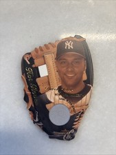 2004 Fleer Showcase Hot Gloves Die-cut Gold /50 Derek Jeter SSP Game Worn HOF