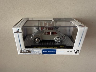 M2 Machines Auto-Thentics 1957 VW Beetle Deluxe European Model VW02 BI2