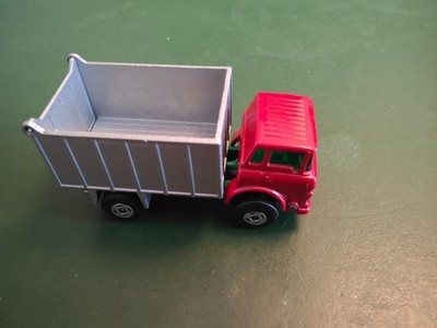 Matchbox superfast Nr.26 GMC Tipper Truck red/silver