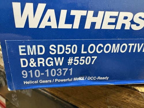 AJ-HO WALTHERS MAINLINE 910-10371 EMD SD50 RIO GRANDE D&RGW # 5507 DC DCC listo | Zustand: New