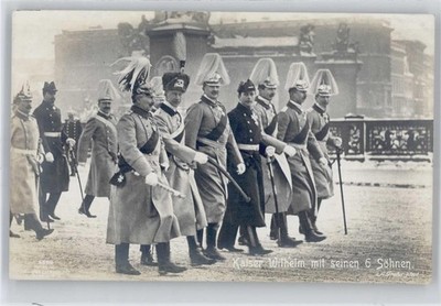 50611825 - with his 6 sons on the way to Berlin Cathedral nobility Kaiser