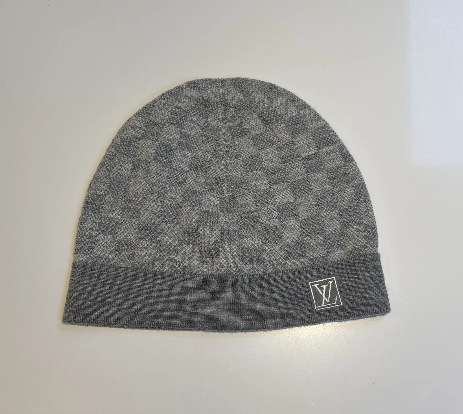LOUIS VUITTON（LV） Cappello Louis Vuitton LV Beanie grigio
