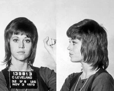1970 JANE FONDA Mugshot Glossy 8x10 Photo Celebrity Actress Print Girl Power!