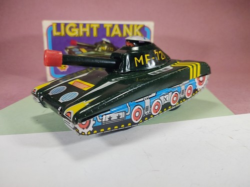 MF 721 China Military LIGHT TANK + Sound Tin Friction Toy Model MIB`78 RARE! - Picture 3 of 17