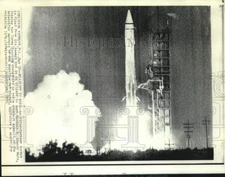 1971 Press Photo Atlas-Centaur rocket fired from Cape Kennedy launch pad