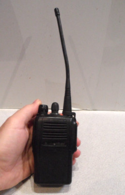 Motorola EX500 UHF 450-520 MHz 16CH 4W Two Way Radio w/Batt AAH38SDC9AA3AN