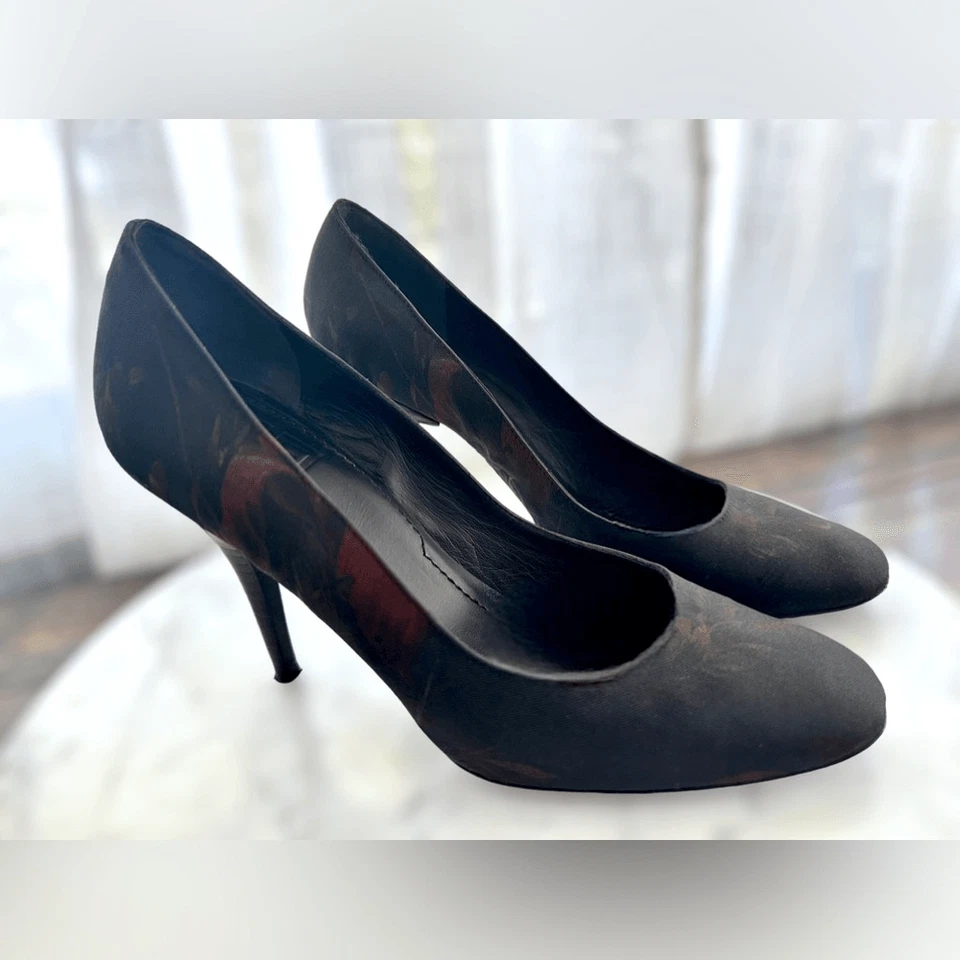 AUTÉNTICOS TACONES DE SALÓN FLORALES GIVECHY Talla 36.5 Foto 3 de 4