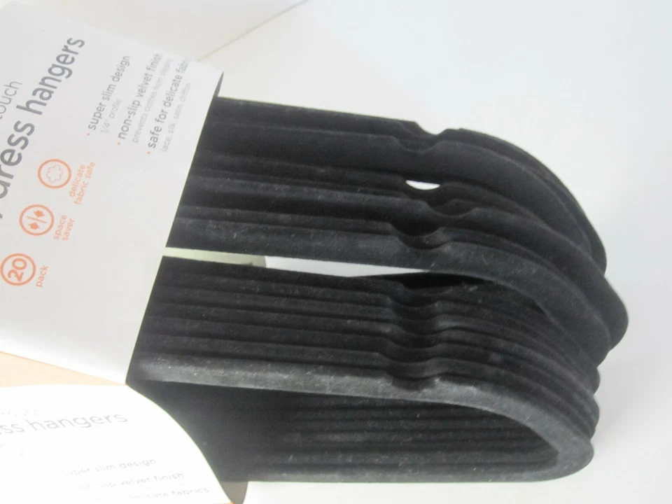 Honey-Can-Do Slim Negro Terciopelo Tacto Traje Vestido o Pantalones Perchas Paquete de 20 Nuevo Foto 3 de 4