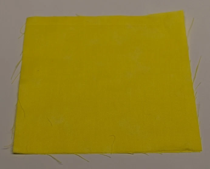 LOTE de Tela AMARILLO 100% Algodón 5" Cuadrados Dije Corte Giratorio Floral COLCHA ARTESANAL Foto 3 de 4