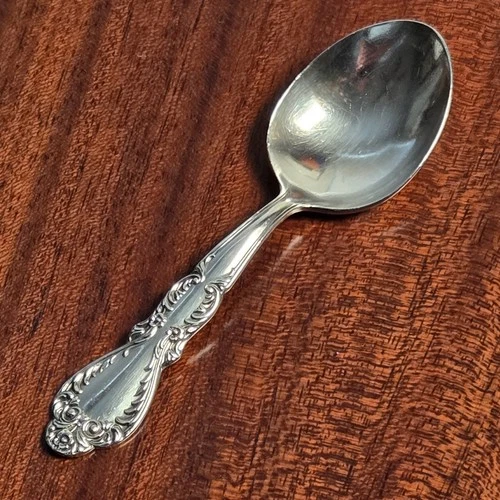 Nice Sterling Silver Baby Spoon Rogers Old Charleston 4 1/8” No Mono 17.3 grams