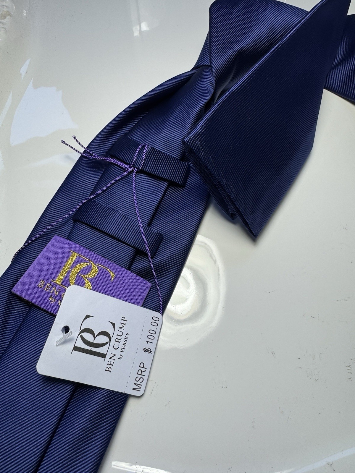 NWT VERSE 9 SOLID COLOR NEW STYLE PRINT SILK DESIGNS TIE & HANKY