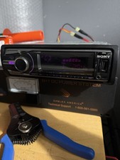 Reproductor de discos compactos Sony CDX-GT660UP CAT FM/AM con placa frontal OEM PROBADO FUNCIONA