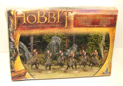 HOBBIT 2012 Strategy Battle Game HUNTER ORCS ON FELL WARGS by CITADEL 32-09  NEW