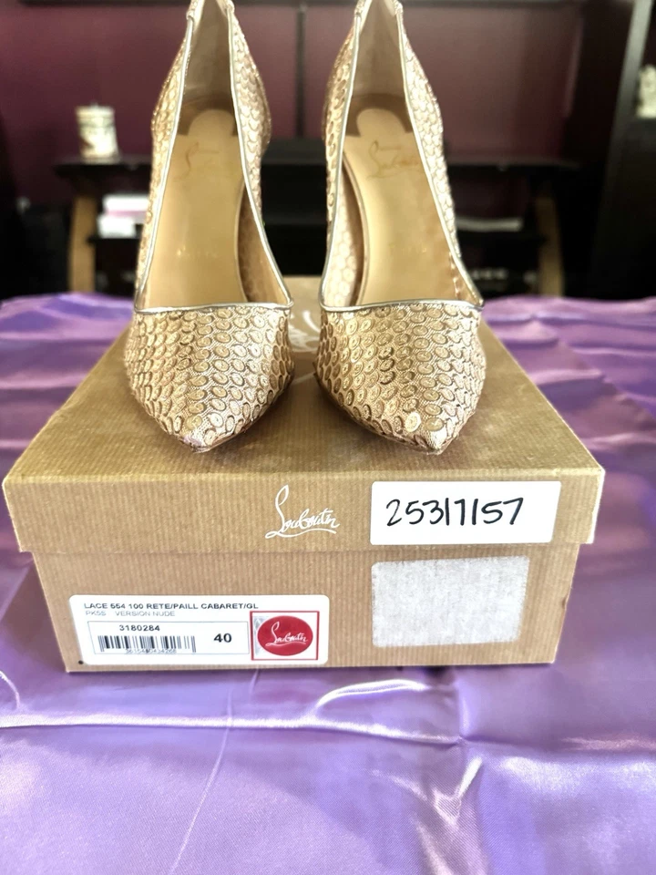 Tacones Christian Louboutin para mujer talla 40, lentejuelas doradas Foto 3 de 4