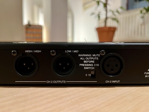 JBL M552 Stereo/Mono Variable Crossover - Picture 6 of 8
