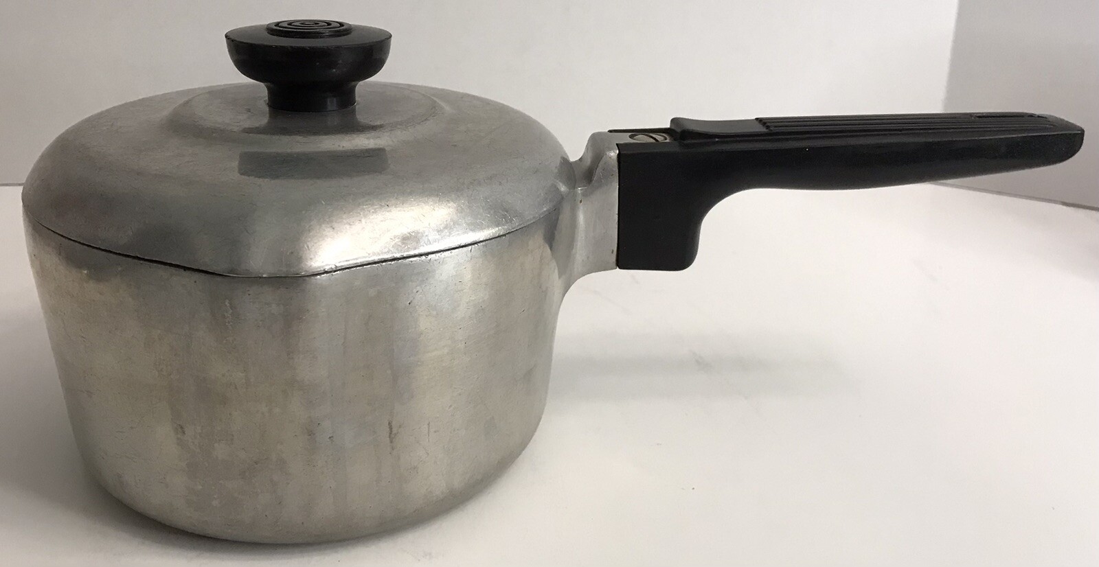 Vintage Wagner Ware Sidney O Magnalite 4681 1.5 Qt Sauce Pan with Lid