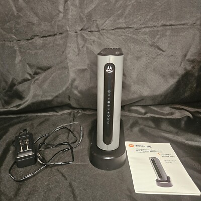 Motorola MT7711 24X8 Cable Modem and AC1900 Dual Band Wi-Fi Gigabit Router 2