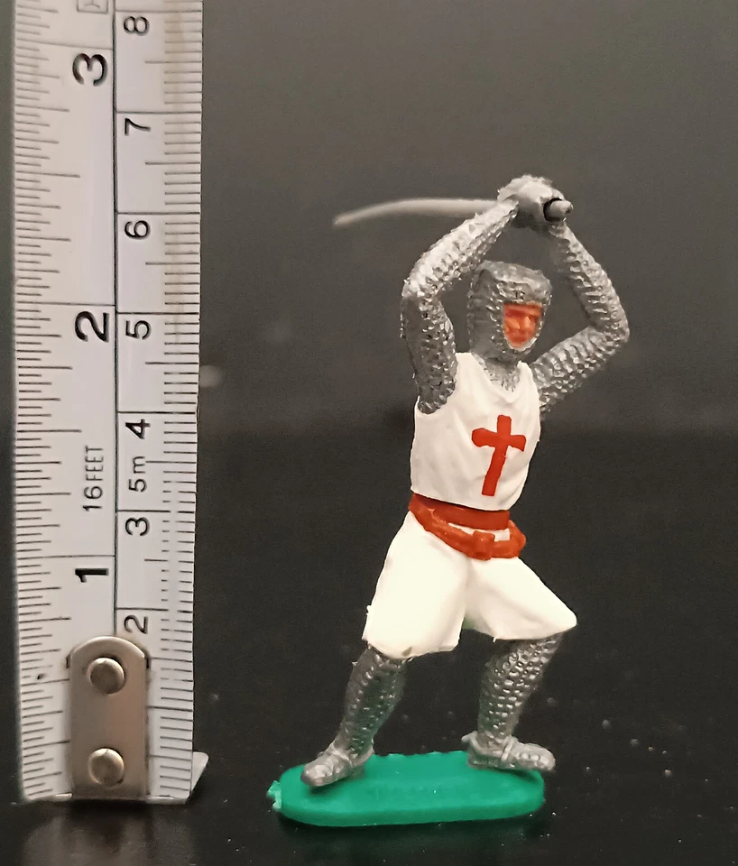 TIMPO TOYS VINTAGE 1965 SW CRUSADERS #15263 SOLDADO BRINQUEDO DE ATAQUE ESPADA CRUZADA - Imagem 2 de 4