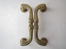 Maniglie antiche vintage per porta d'ingresso hotel, castello, soggiorno.