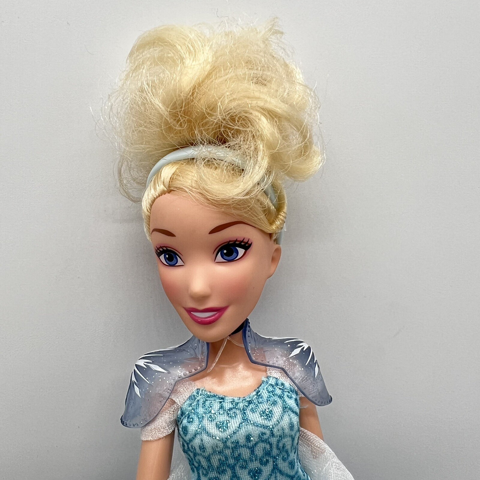 Hasbro Disney Princess Royal Shimmer Cinderella Doll 12” Kids Girl Boy Toy
