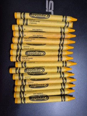 Crayola Retired Dandelion Yellow Crayons Set of 15 Free Shipping Bulk Set Lot