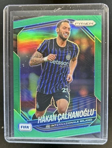 2025-26 Panini Prizm FIFA Hakan Calhanoglu Green Prizm #/5 Milano