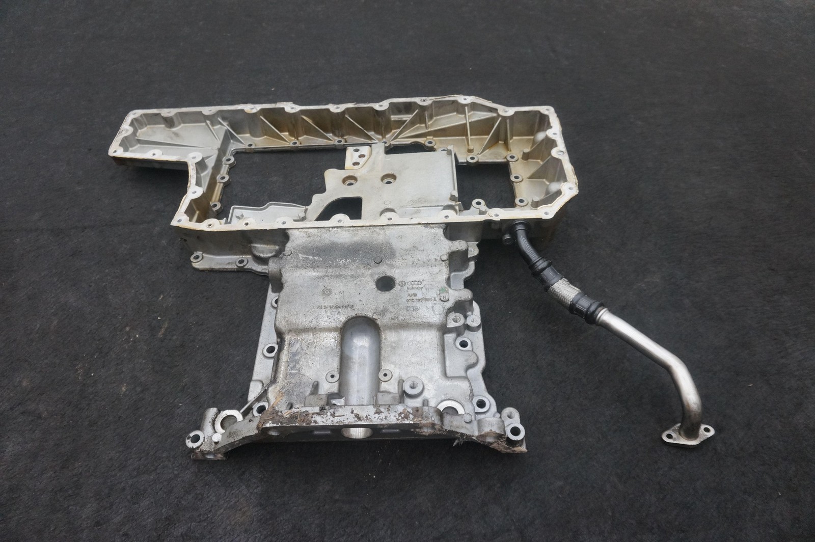 6.0L Engine Upper Oil Pan OEM 07C103805 Bentley Continental Flying Spur 2003-18