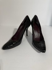 Stuart Weitzman Womens Snake Embossed Patent Leather Black Pumps SZ 7