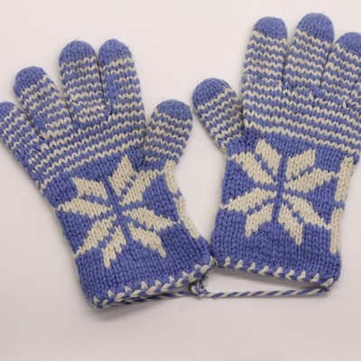 Berkshire Fashions Wool Blend Winter Knit Mitten Ladies One Size Blue White