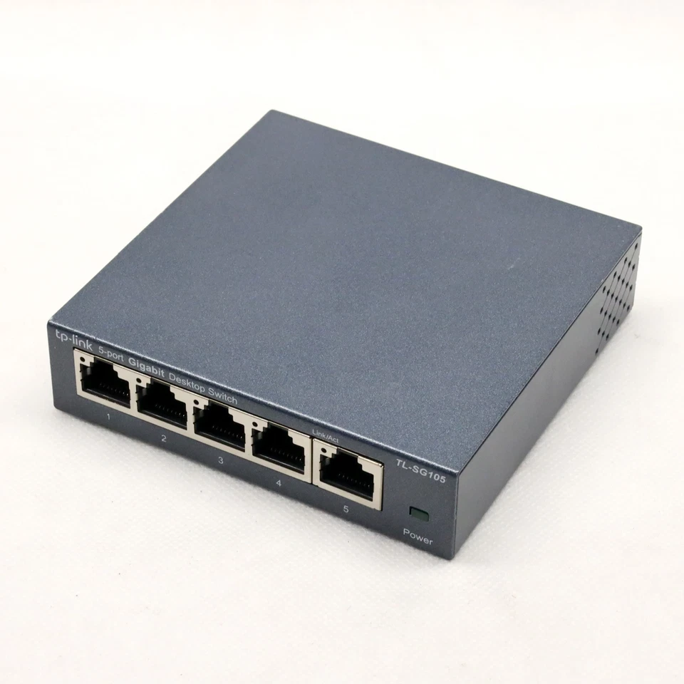 TP-Link TL-SG105 5-Port 1000Mbps Ethernet Splitte Switch Ethernet 1 to 4 Out - image 2 of 4