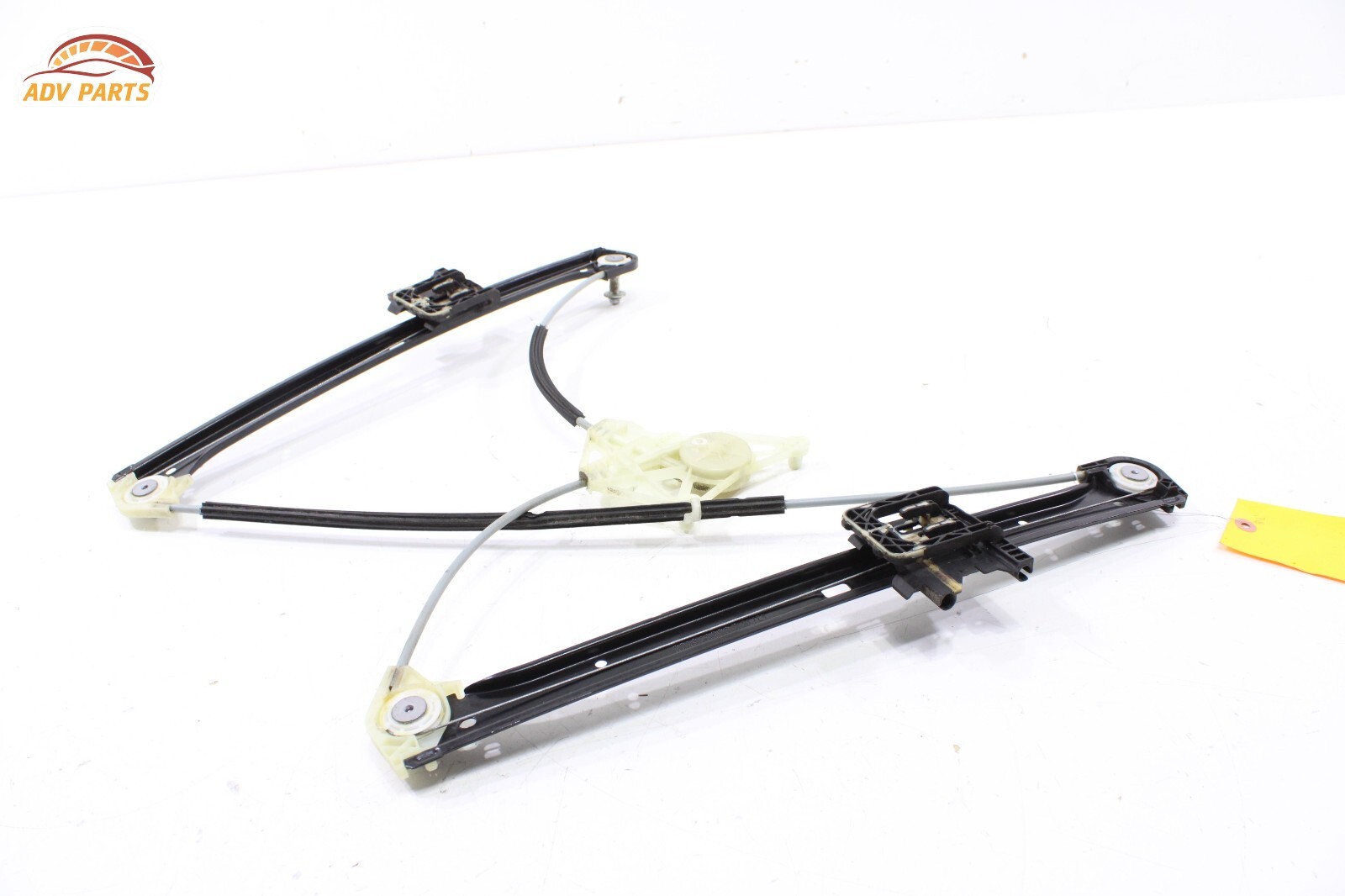 2017 - 2020 BENTLEY BENTAYGA REAR LEFT DRIVER SIDE DOOR WINDOW REGULATOR OEM