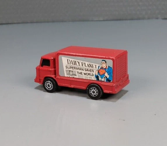 Camión de reparto Corgi Juniors Superman Leyland Terrier Daily Planet de colección Foto 4 de 4