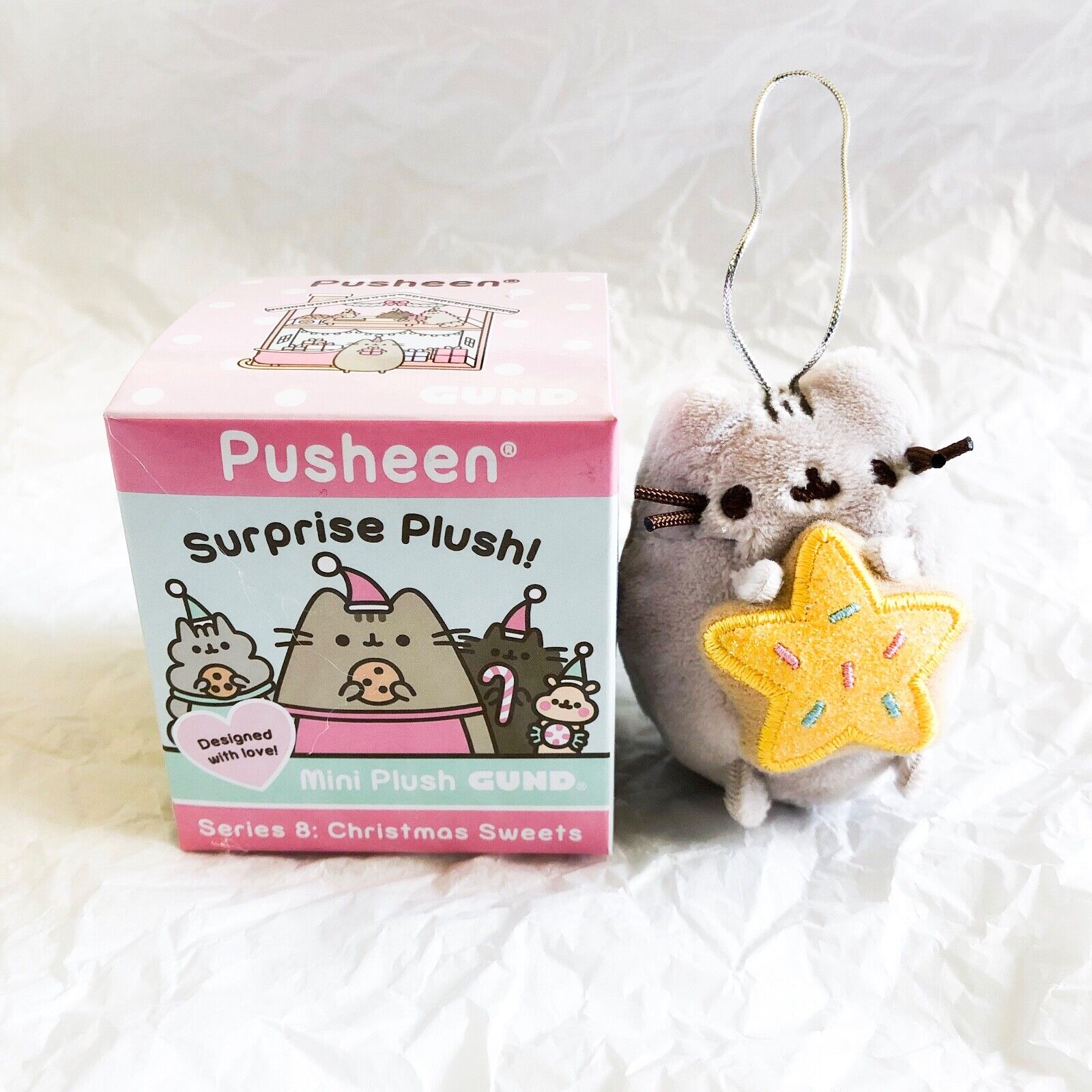 Pusheen Series 8 Christmas Sweets - Pusheen the Cat with Star Cookie Keychain