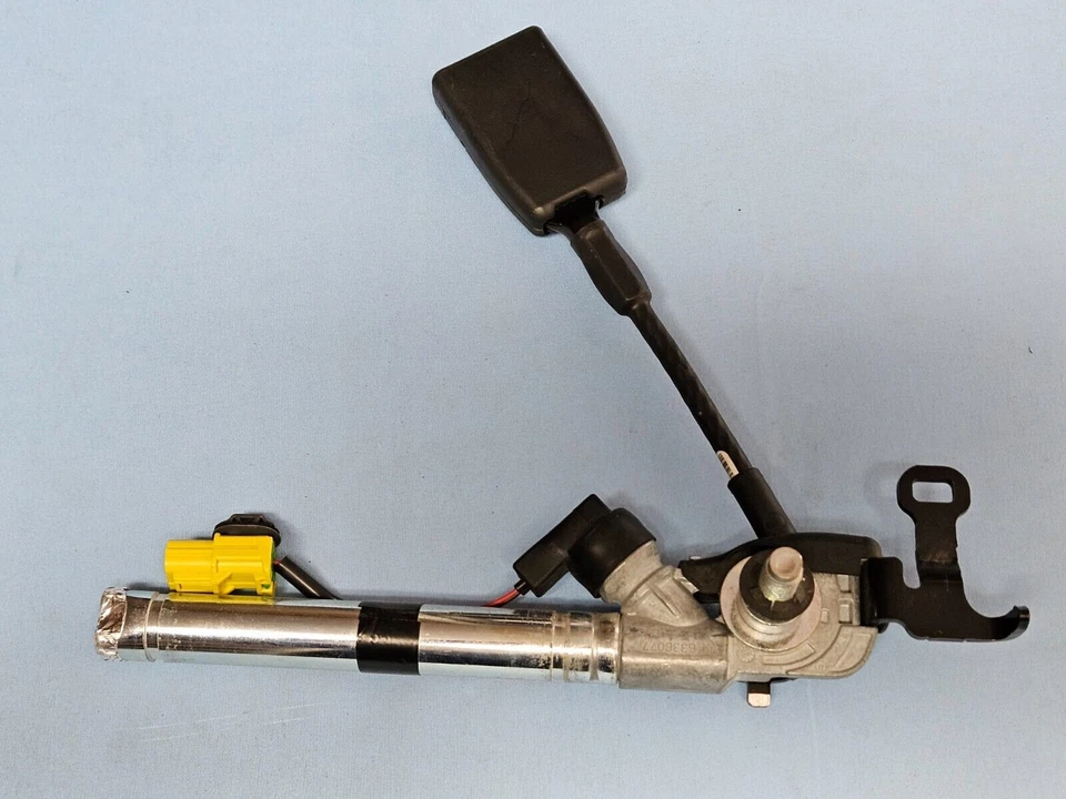 Преднатяжитель ремня безопасности переднего левого водителя для Honda Accord 2018 2022 годов выпуска черный от оригинального производителя - Изображение 2 из 4