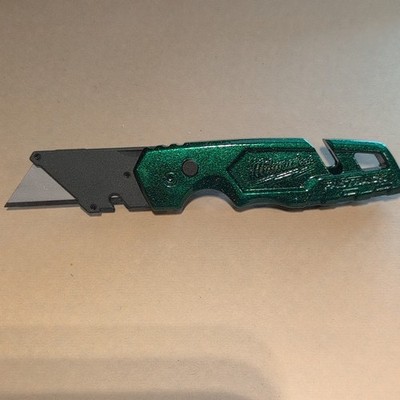 Milwaukee Fastback Folding Utility Knife Steel Blade Green/Black MPN 48-22-1501