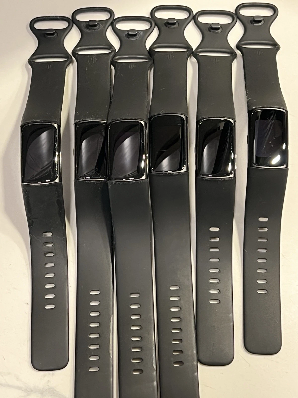 FITBIT CHARGE 6 Fitness Track L DS Black Preowned Works Perfect Model GA05183NA
Opens in a new windo