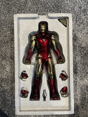 Hot Toys MMS-489 D25 Iron Man Mark XLVI Concept Art Version 1:6 Scale Figure