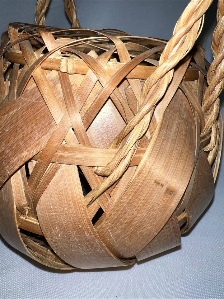 Cesta de flores Ikebana japonesa vintage de bambú Foto 3 de 4