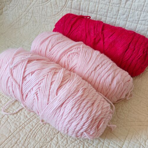 Mixed Lot of 3 Assorted Pink Acrylic Worsted Weight #4 Yarn Large 8oz Skeins - Picture 2 of 24