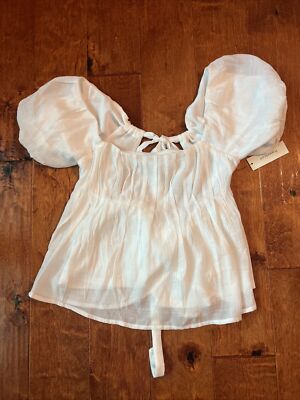 White Top Textured Sz Small NWT $46 Francesca's Boutique Miami Fast Ship