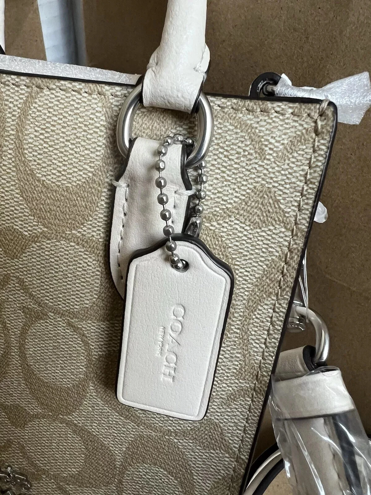 Mini borsa Coach CJ494 North South nuova con etichette in tela firmata IN GESSO KAKI CHIARO