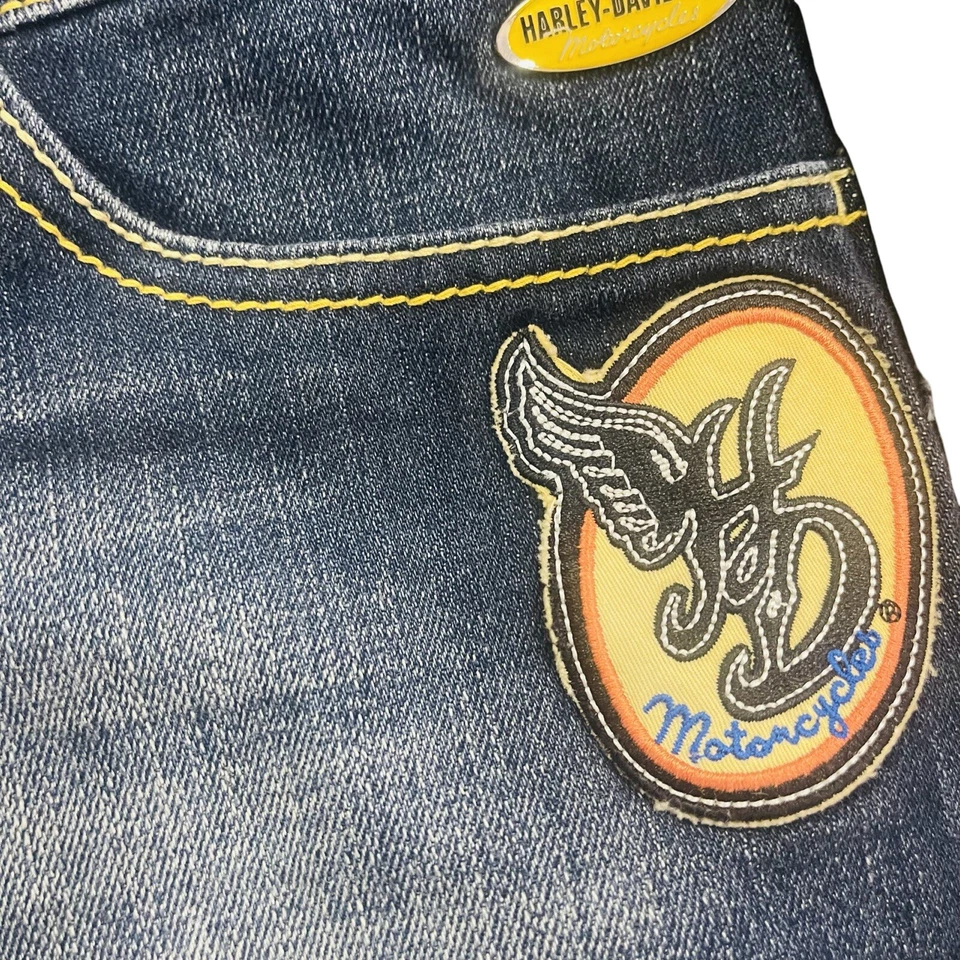 Shorts jeans feminino vintage Harley Davidson tamanho 14 remendos margarida duques cortados - Imagem 2 de 4