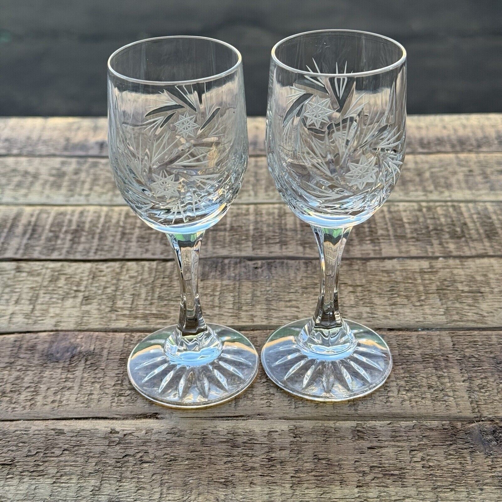 Elegant AY Cut Crystal Wine Glasses Set of 2 for Sophisticated Entertaining