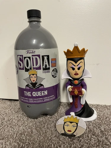 Queen Disney Snow White Funko Vinyl Soda 3 Liter Wondercon Common Fantasy