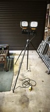 Defender LED 3000 Twin Head Double Head Light 110v with Tripod