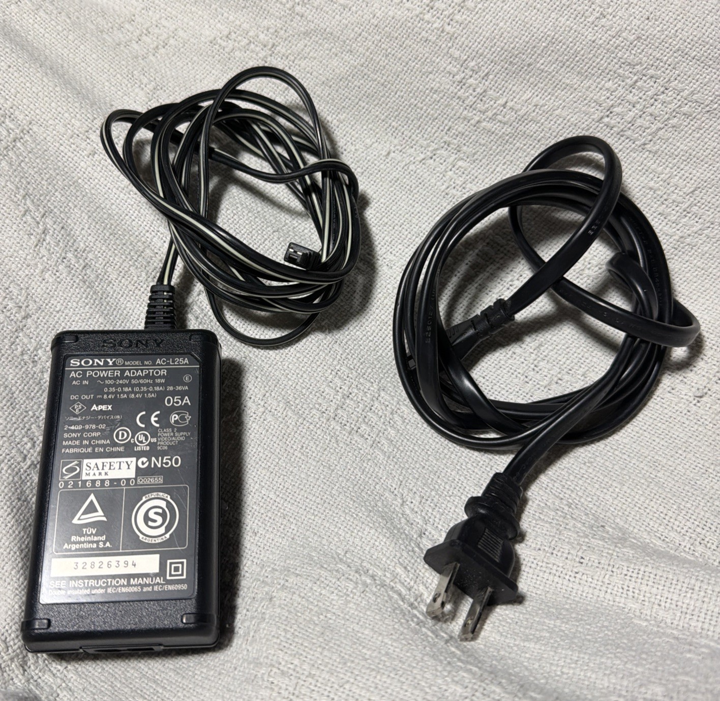 Charger 8.4v 1.7a Oem Handycam Camcorder