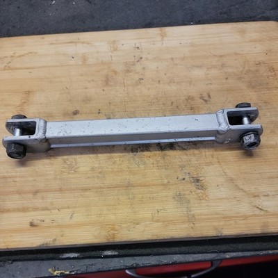 Kawasaki GPZ 1000 RX - Drehmomentarm hinten Bremssattel Tragarm Strebe Halterung