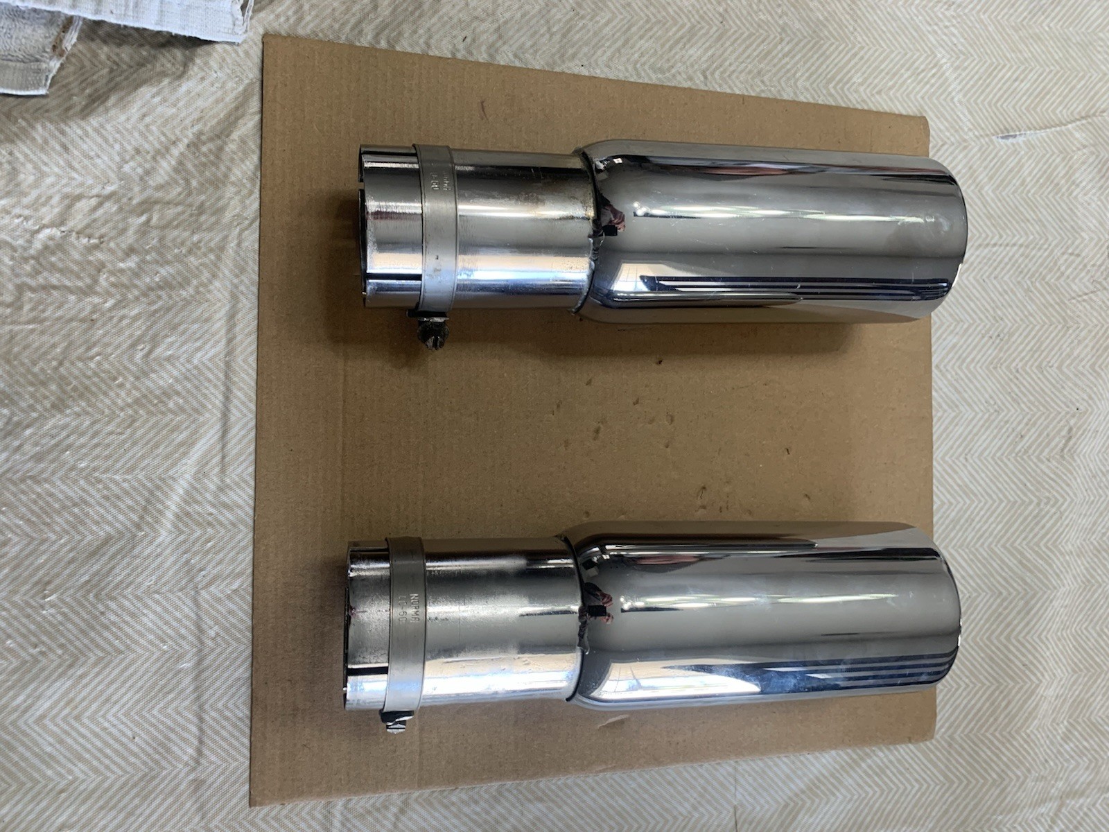 Bentley Turbo R,Azure 95-2002 Used OEM Rear Exh Pipe Finisher UV20616PA