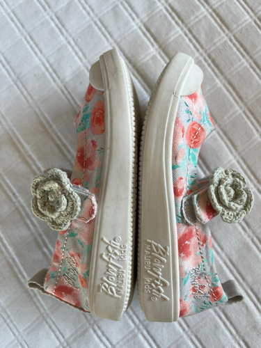 Tenis sin cordones Blowfish florales melocotón/Aqua Mary Jane para niños pequeños, talla 8, ¡súper LINDAS! - Imagen 9 de 13
