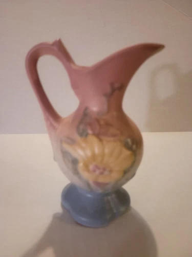 Vintage Hull Art Pottery Magnolia ever vase pitcher,5 inches in height
